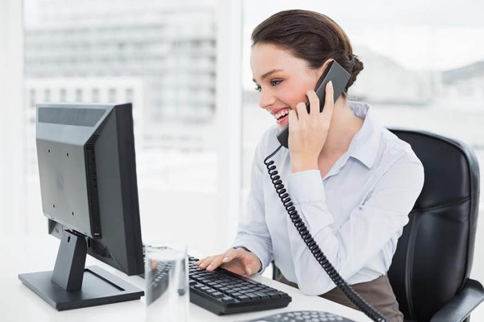 Resultado de imagem para no telefone com empresa